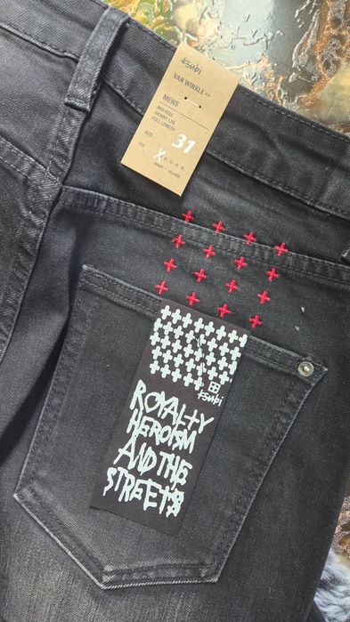 Blugi Ksubi Black & Red