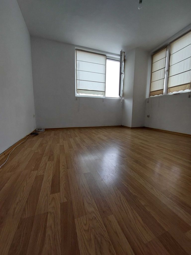 Продава се Тристаен апартамент в Благоевград, Запад - 100 кв.м за 1150 €/кв.м - Снимка #22