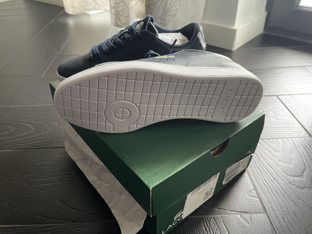 Sneakers Lacoste, marimea 35,5!