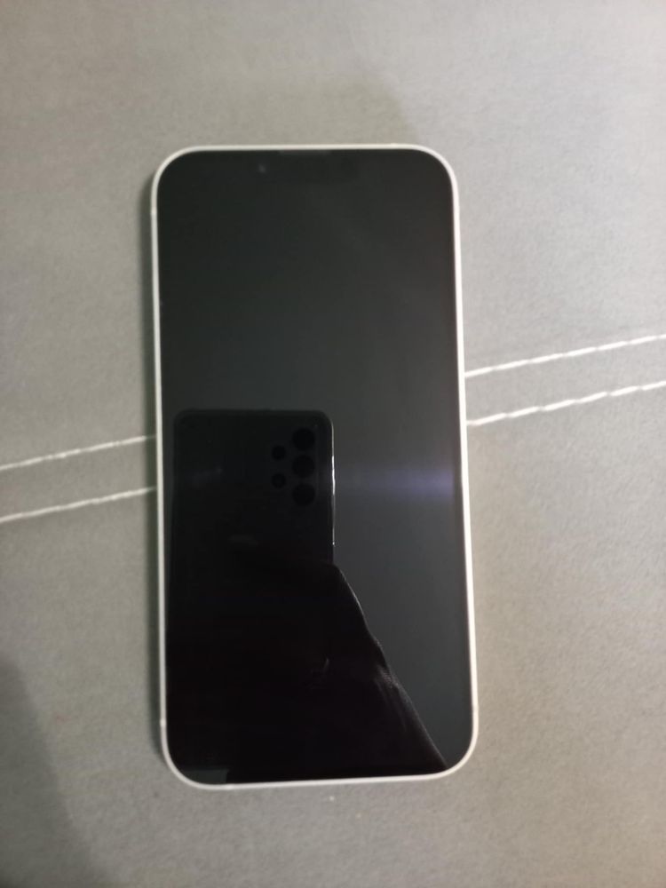 Iphone 14 starlight
