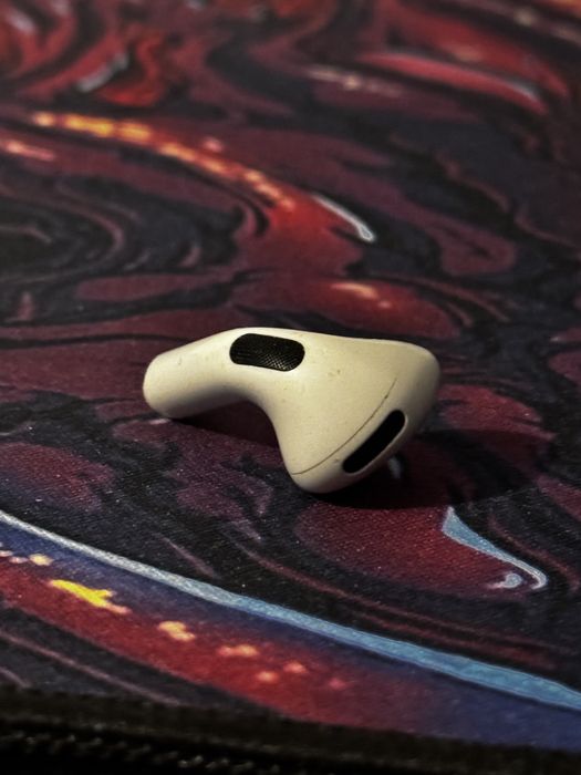 Vand casca stanga (L) pentru Airpods 4