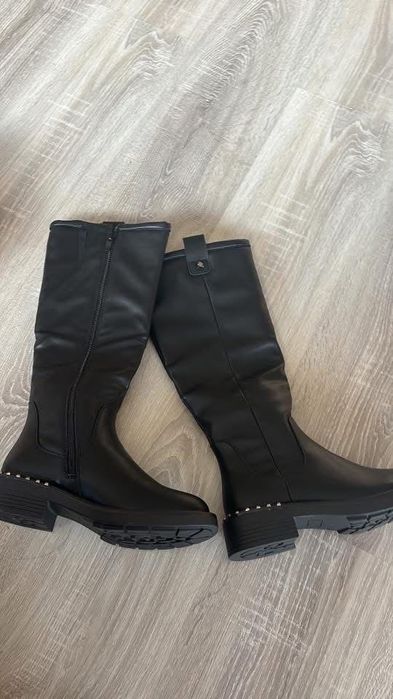 Нови черни дълги ботуши 36