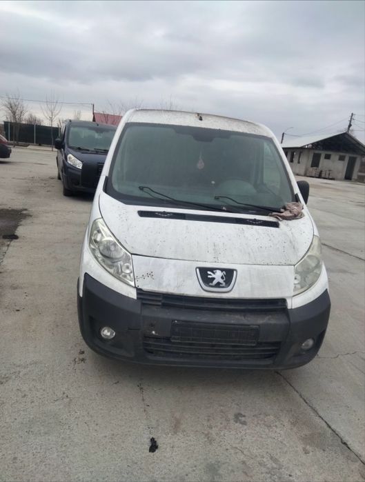 Dezmembrez Peugeot Expert 1.6 Diesel