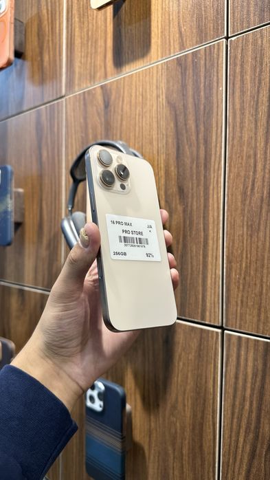 iphone 16 pro max 256 gb 92% Naxt va Nasiya savdo