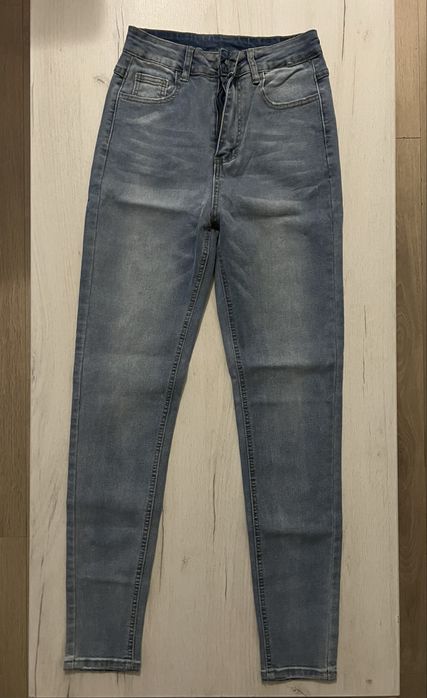 Сини дънки нови