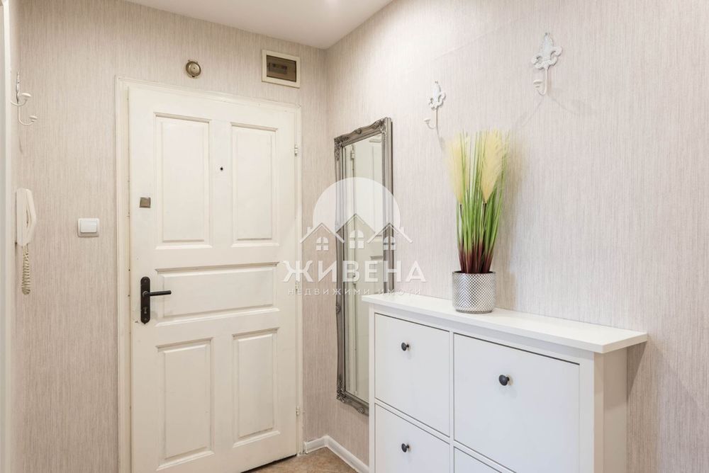 Дава се под наем Тристаен апартамент в Варна, Окръжна болница - 95 кв.м за 700 € - Снимка #8