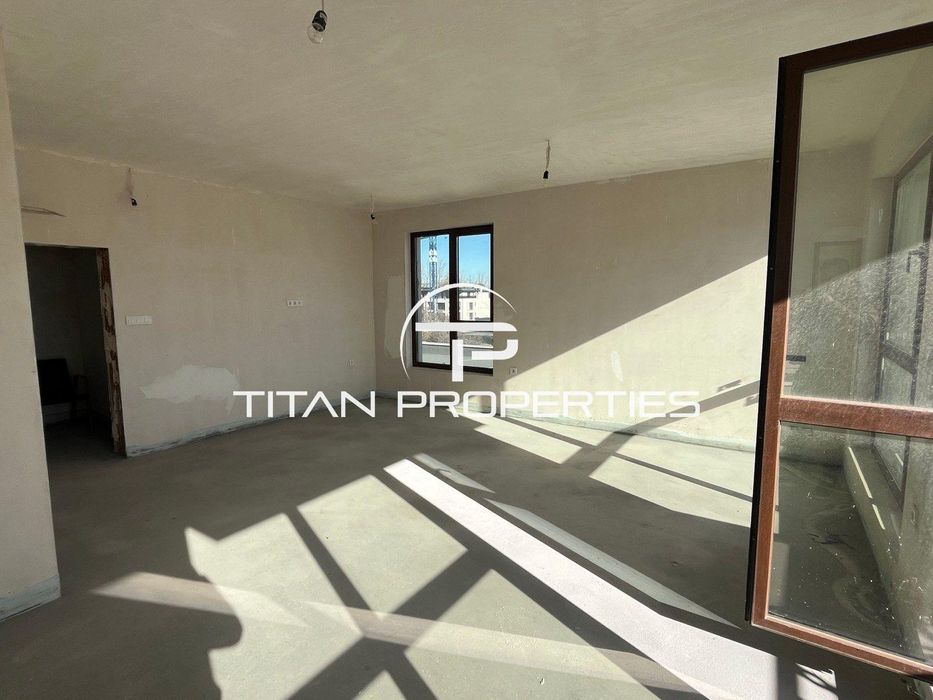 Продава се Четиристаен апартамент в Пловдив, Христо Смирненски - 219 кв.м за 1521 €/кв.м - Снимка #2