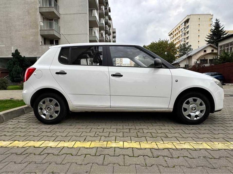 Skoda Fabia 2 1.2 MPI - masina perfecta pt oras sau ride sharing