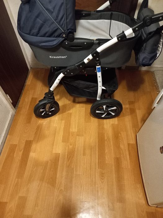 Carut Krausman din 3 piese+plasa de tantari si husa de ploaie