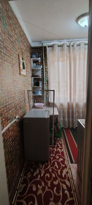 Чирчик шахар
Октябр  
#1-хона 1-етаж 
Квартира ижарага берилади
Нар