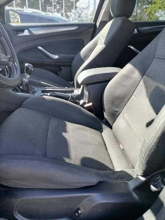 Ford mondeo mk4 2011