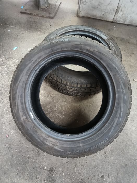 Vând anvelope iarna 215/55R16 97H XL