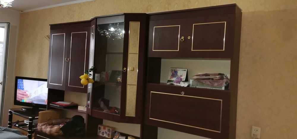 Стенка для гостиной, из трёх секции, в отличном состоянии, 20 000 тг.