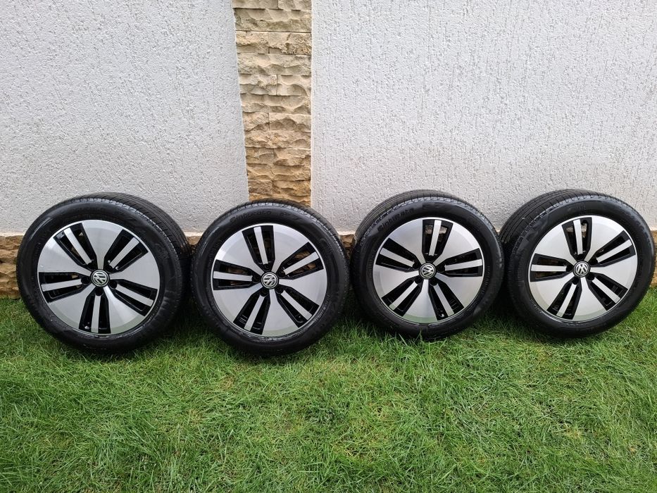 Roti bicolore R 17 vw passat B8 anvelope 215 55 17
