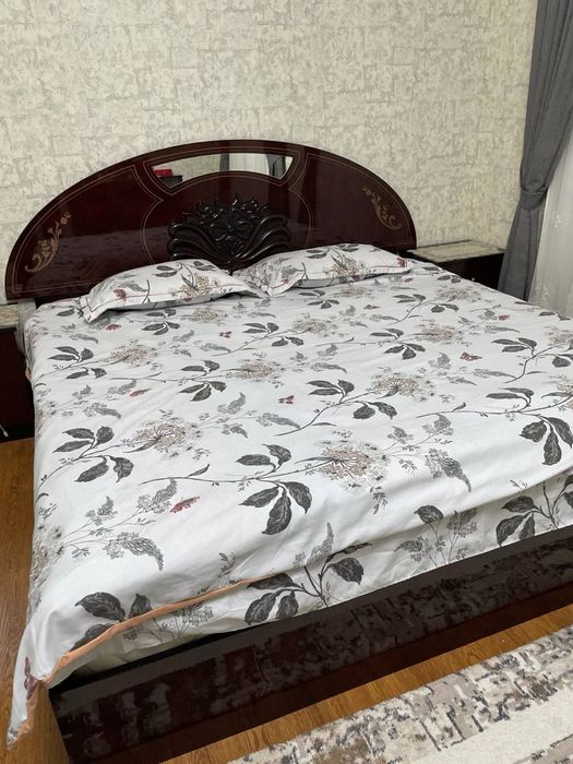 Итальянская спальня мебель высокого качества идеальное состояние