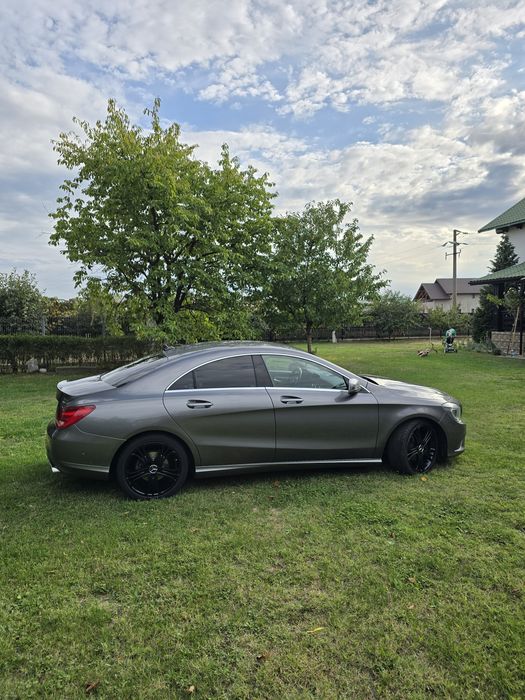 Mercedes CLA 180 2015