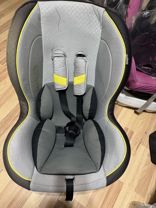 Автокресло с рождения до 5 лет, до 25 кг, есть сидячее и лежачее