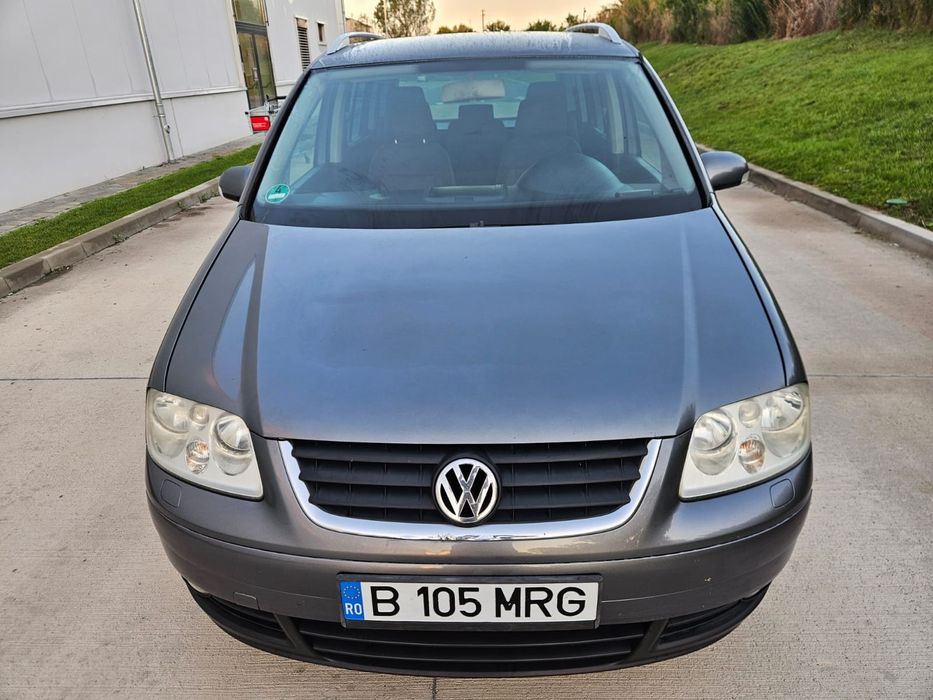 Vând Vw Touran 1.9 TDI 105 cp