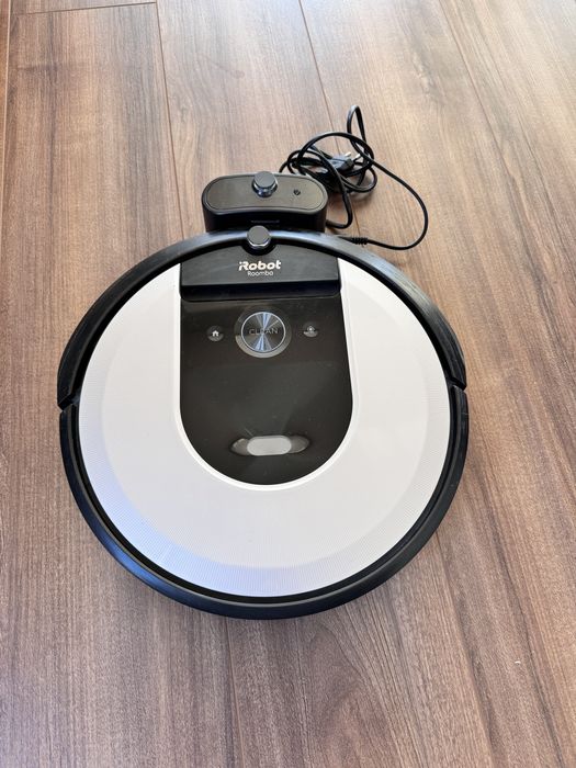 Прахосмукачка Robot Roomba i7
