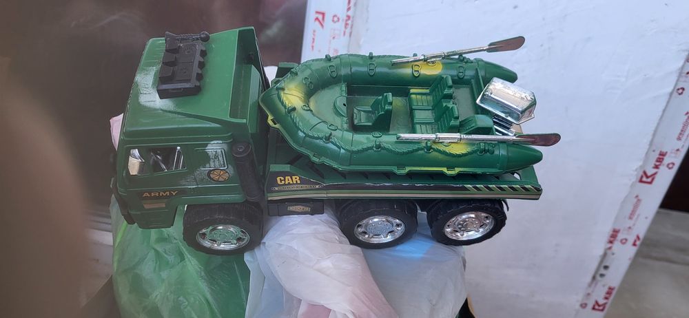 Машинка военная 20 см