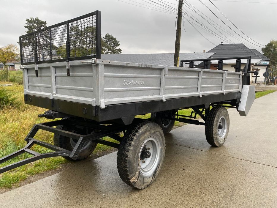 Mig pentru imprastiat gunoi tip remorca