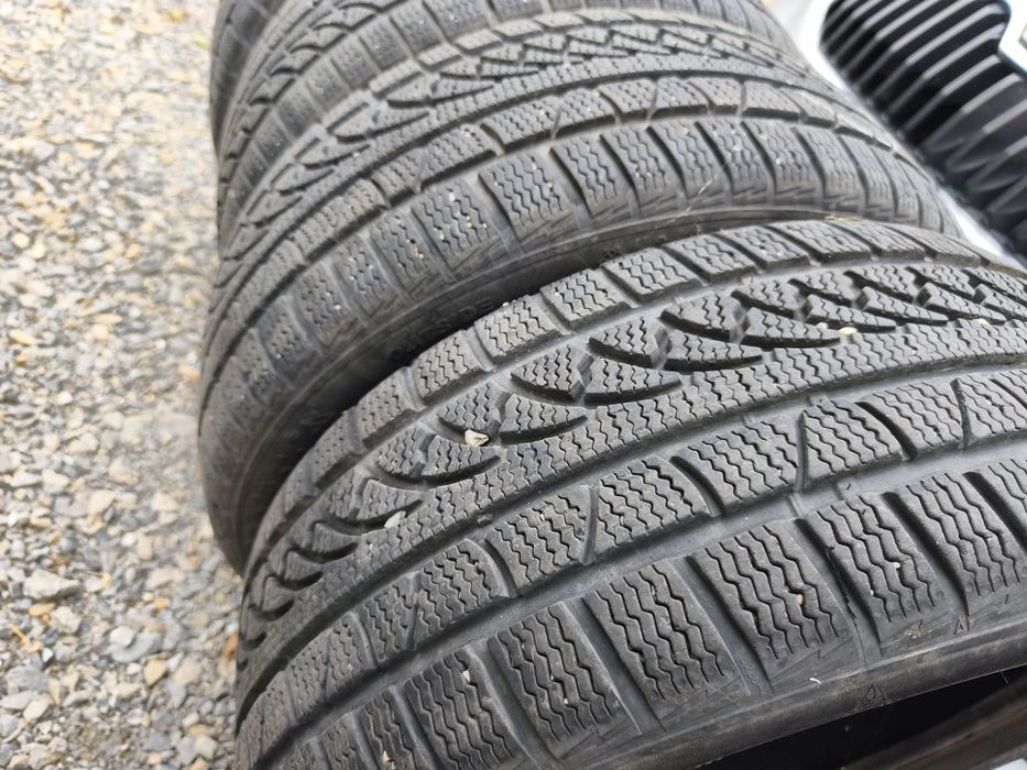 Зимни гуми Petlas 225/45R17