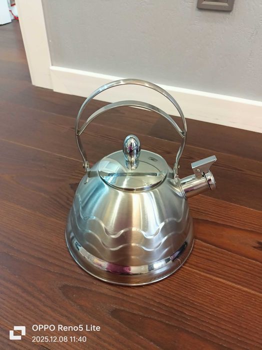 Продаю чайник Викалина 2,5л