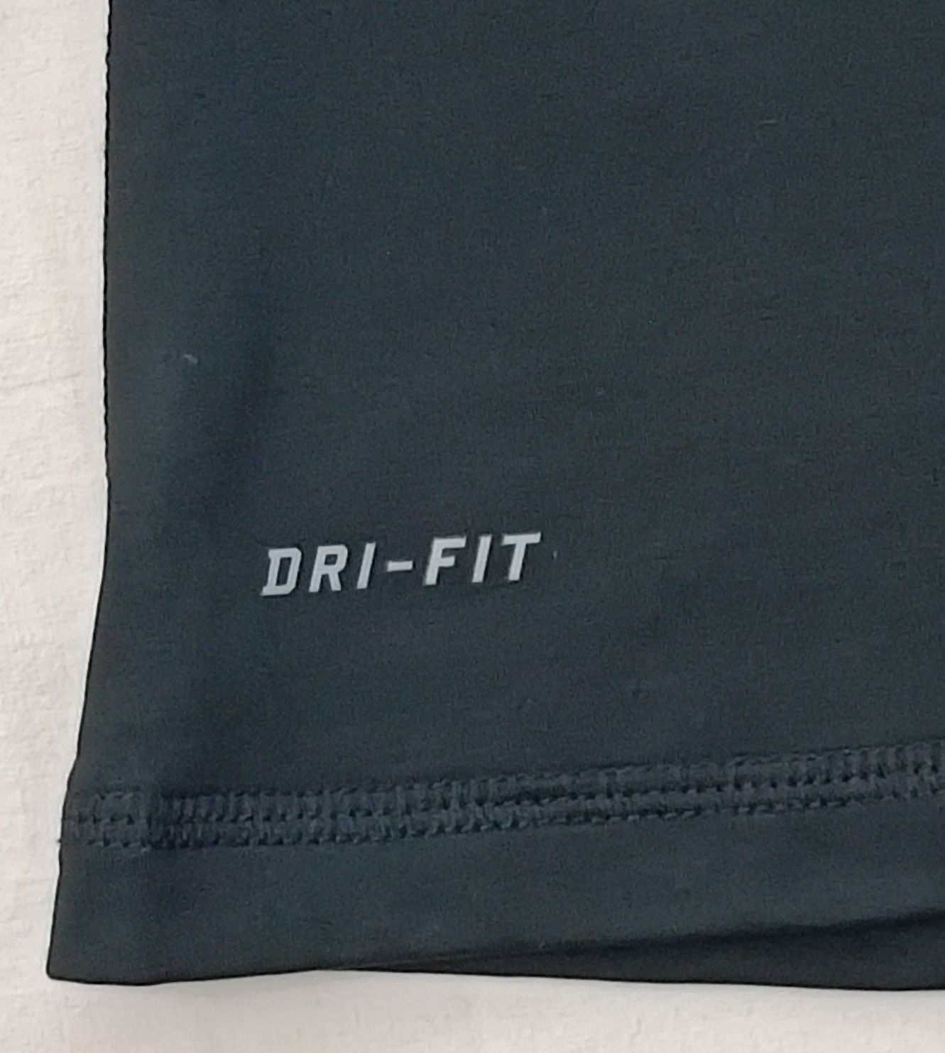 Nike PRO Shield Hyperwarm Top оригинално горнище L Найк спорт горница