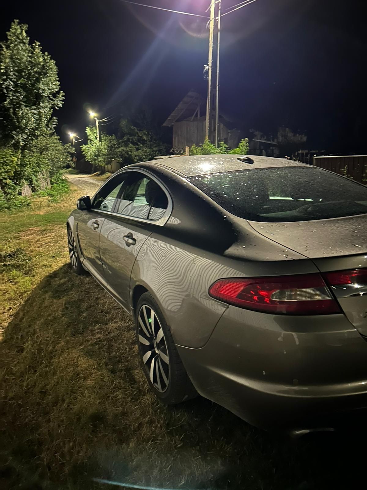 Vand  sau schimb Jaguar xf