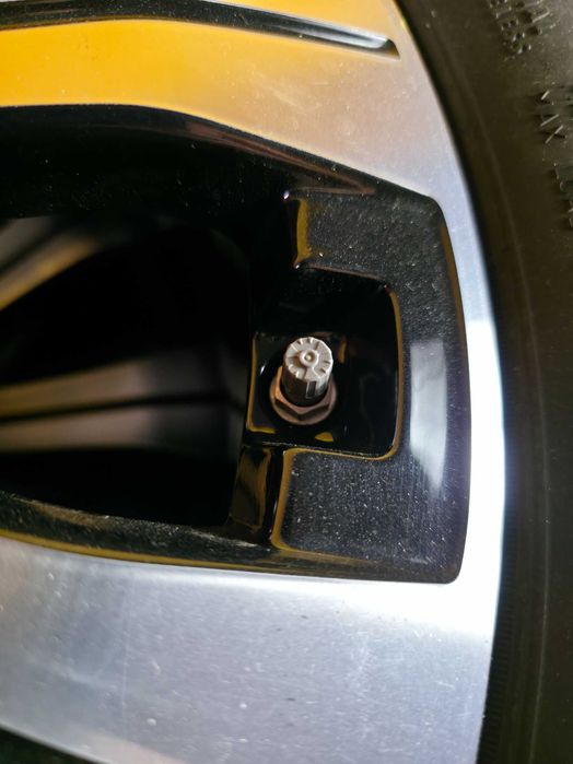 Roti Jante Anvelope IARNA 215/60/18 5x112 OE Mercedes EQB GLB 2023