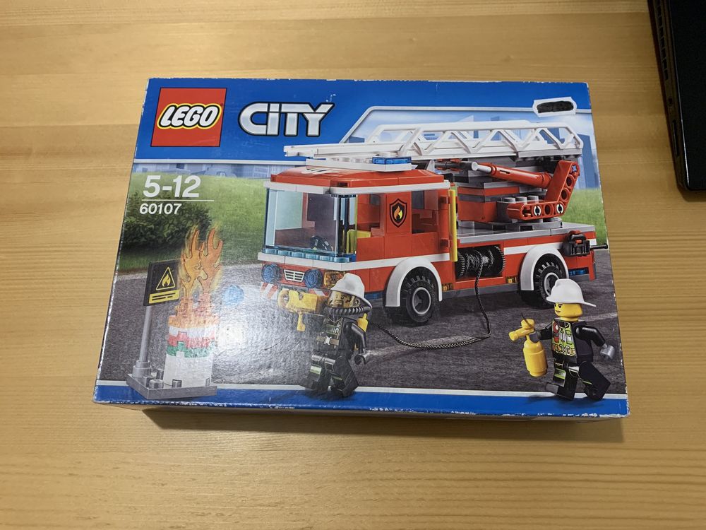 LEGO® City Camion de pompieri 60107 NOU/Sigilat