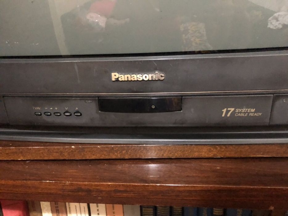 Продаю телевизор Panasonic