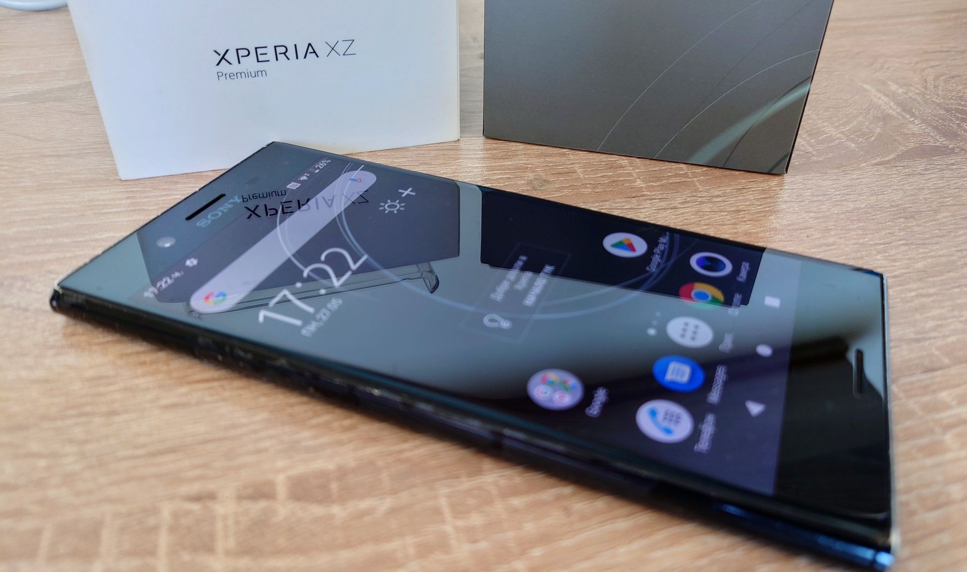 [ 4K Display > GSM SONY Xperia XZ Premium / мобилен телефон