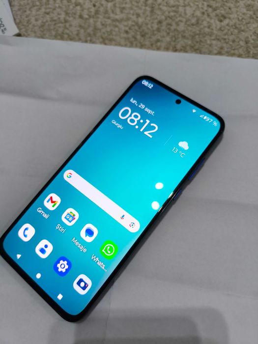 Vând telefon Motorola Edge 30 Neo
