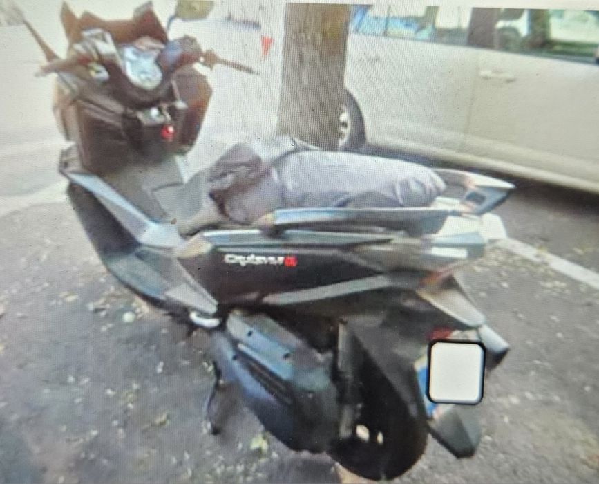Sym cruisym 300 avariat
