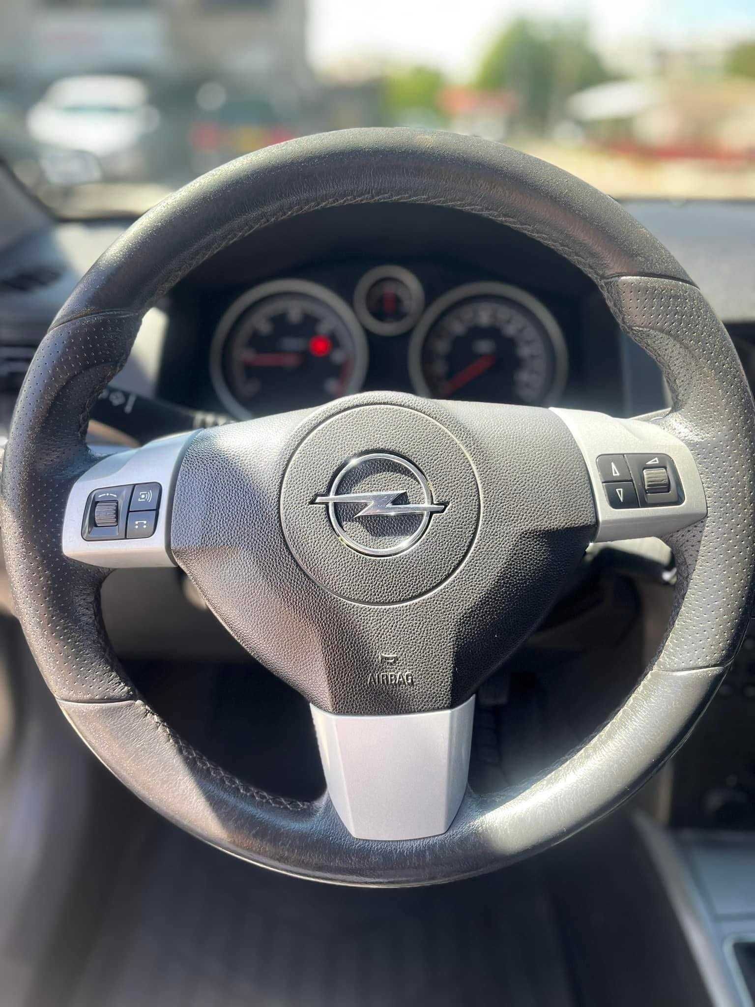 Opel Astra- 1.7cdti -101к.с.- кожа, подгрев-ecotec