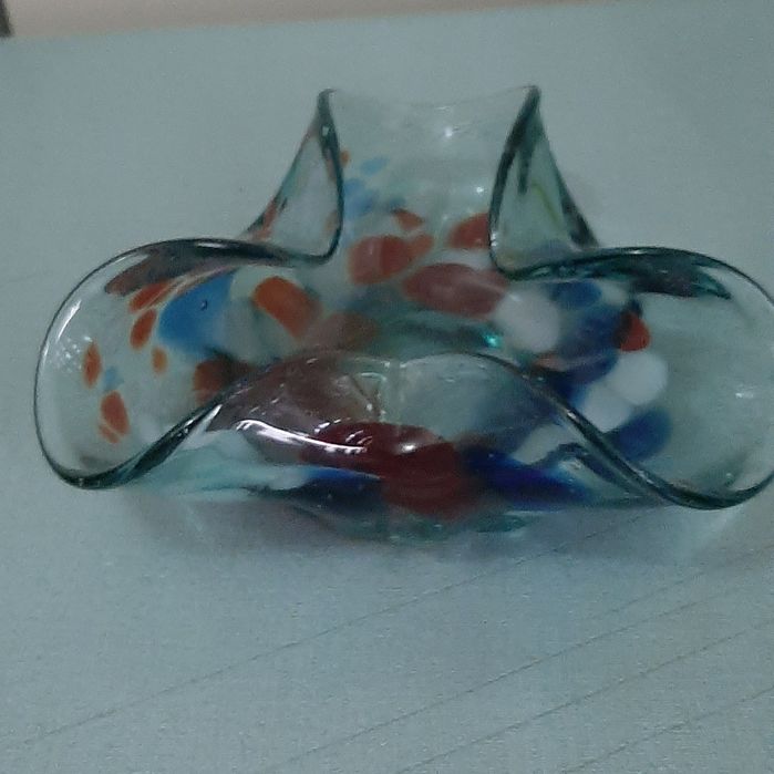 Пепельница( цветное стекло) чехия.