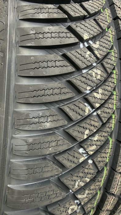 KUMHO WINTERCRAFT WP72 265/40 R20 104W за ауди