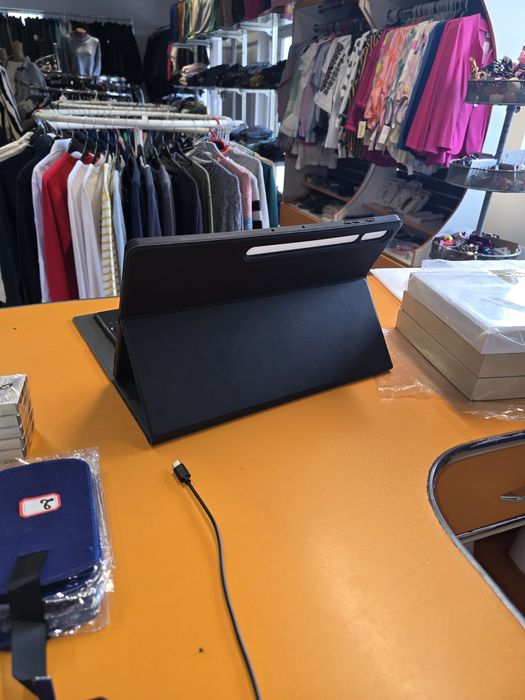 Husa si tastatura pentru Samsung Tab m8 10.5"