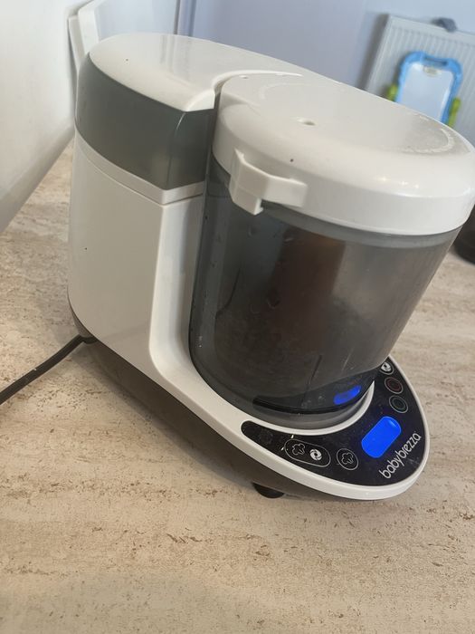 Baby Brezza food maker Deluxe