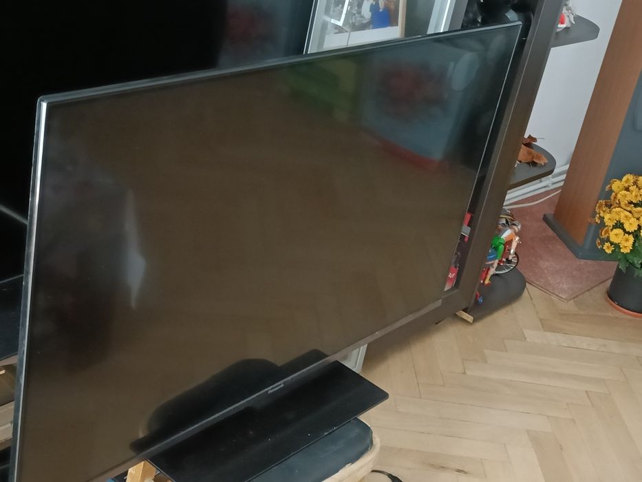 Tv Panasonic 4k 109cm