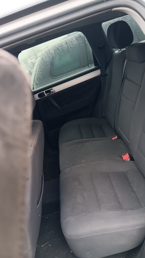 VW Touareg 2.5 R5 ,174 к.с. , ръчка ,60 броя на части