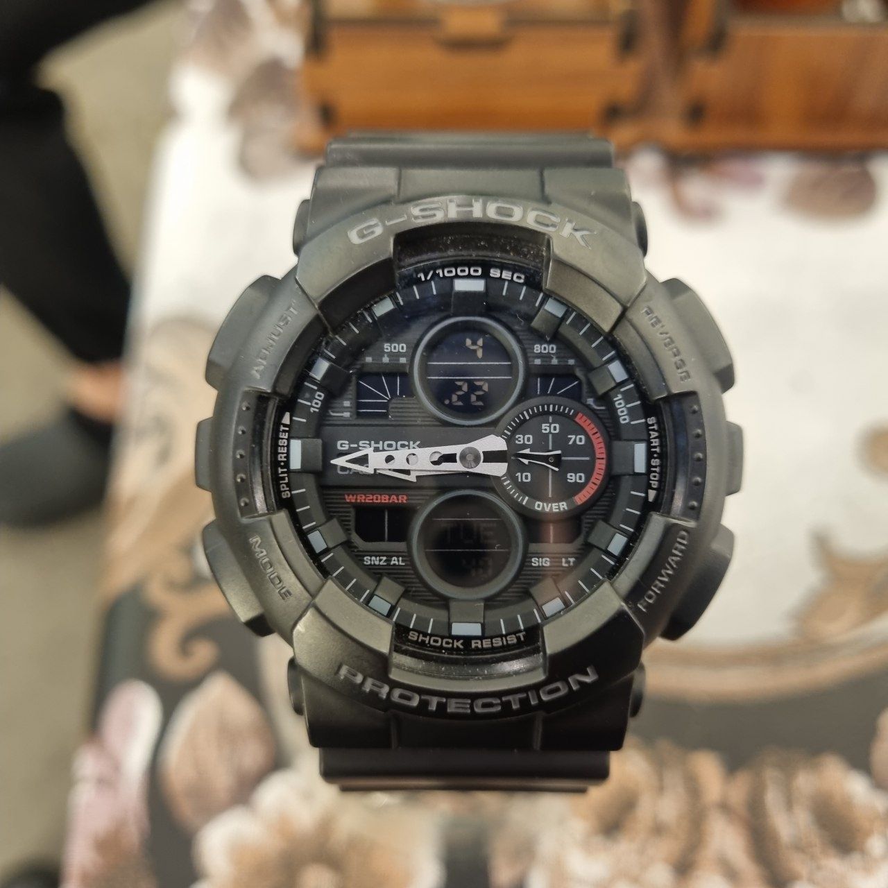 G-SHOCK soat orginal 100% oborib tekshirtirib koraslar ozgina kami bor