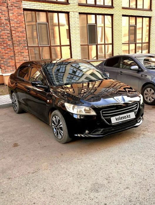 Продам машину Pеugeot 301,2016г,1.6. автомат