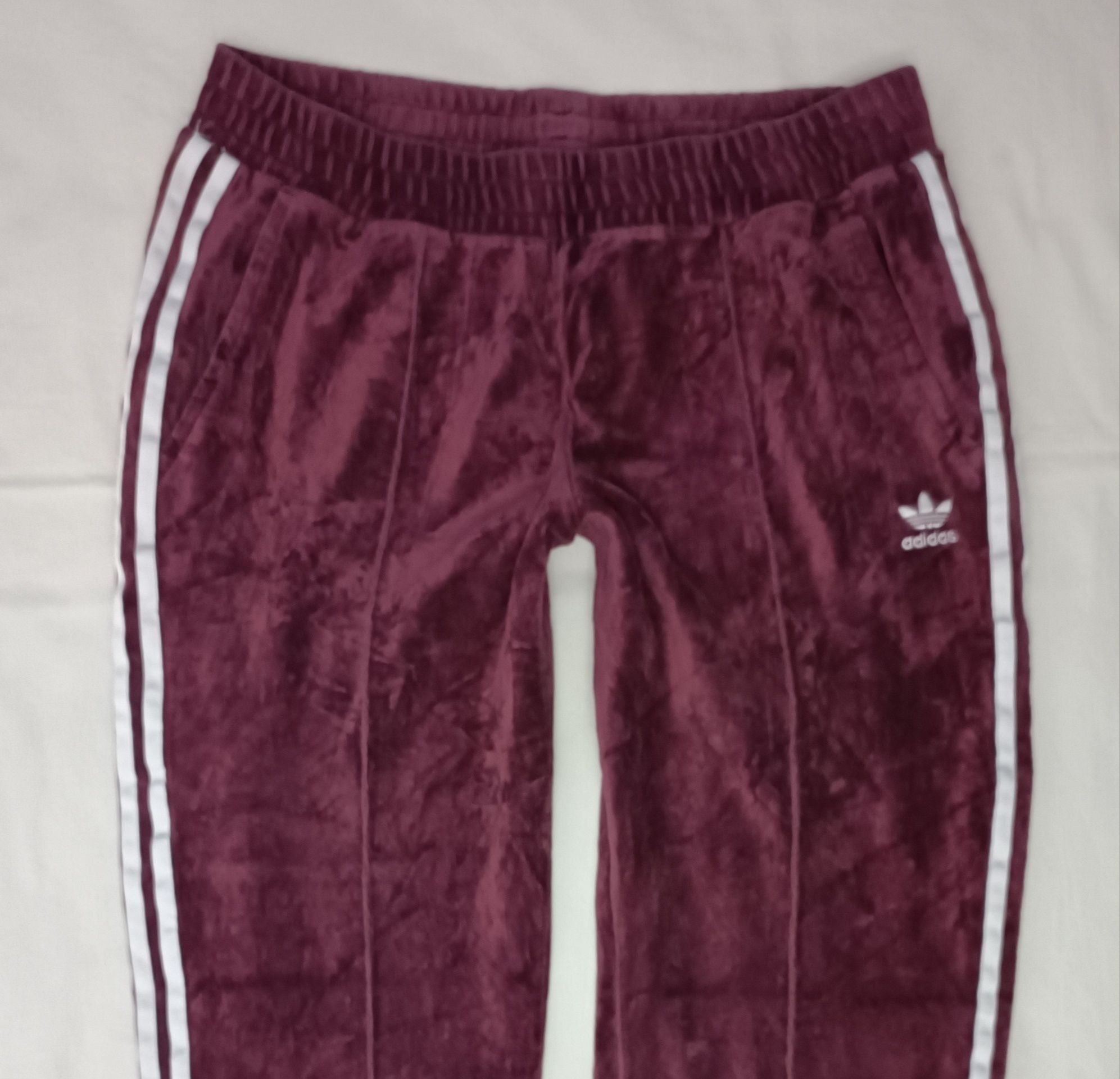 Adidas Originals Velour Sweatpants оригинално долнище M Адидас спорт