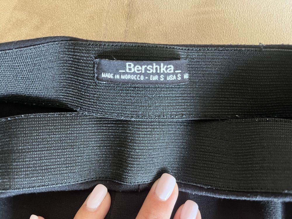 Поли Bershka