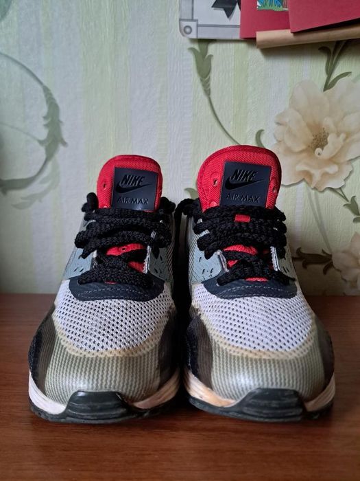 Продававам оригинални обувки Nike Air max 90 Lunarlon СПЕШНО!!!