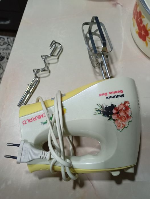 Ручной миксер отлично работает