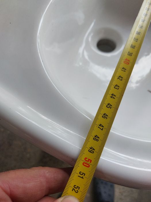 Mască chiuvetă baie plus lavoar.