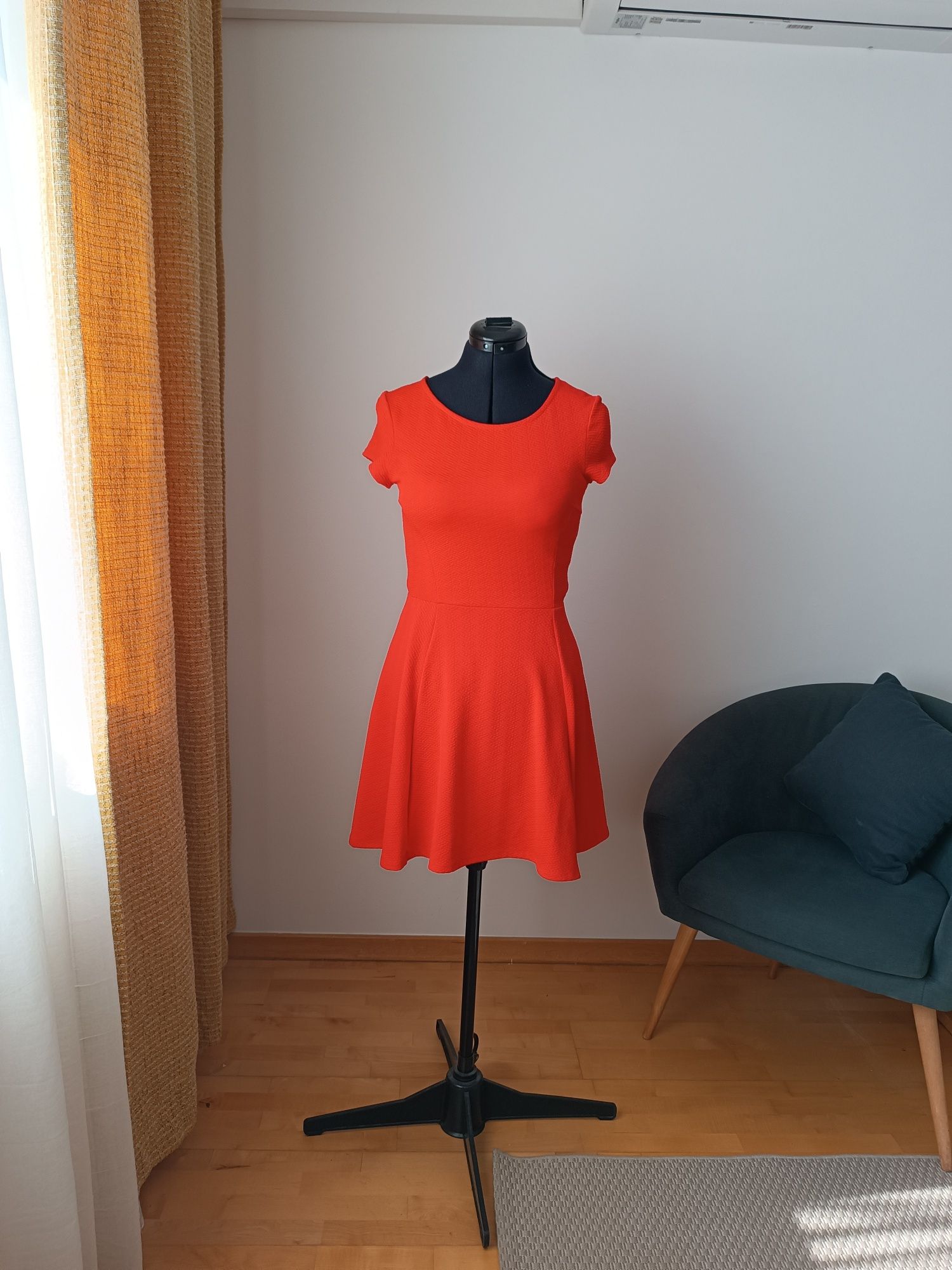 Rochie rosie bershka